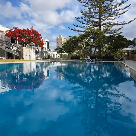 Jacaranda Close To The Beach, Sea-view, Pool, Wifi, Sat-tv Apartman