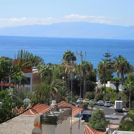 Jacaranda Close To The Beach, Sea-view, Pool, Wifi, Sat-tv *