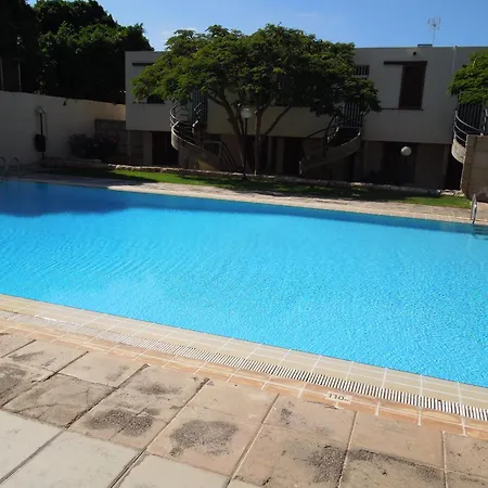 Apartman Jacaranda Close To The Beach, Sea-view, Pool, Wifi, Sat-tv